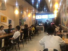 大堂-螺小胖柳州螺蛳粉(钟楼总店)