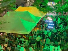-瑞虹新天地月亮湾