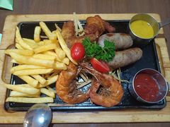 -豪客来牛排(空港华联店)