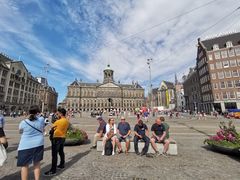 -De Bijenkorf百货公司