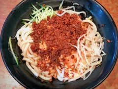 -丽虹云南过桥米线(兴工街店)