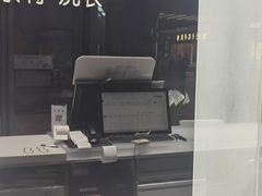 -福奈特洗衣洗鞋(宝华广场店)
