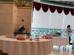 -王朝大酒店徐汇店-地面停车场