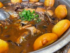 胶东鱼锅贴饼子-山东宾馆·齐鲁苑餐厅