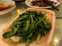 清炒豆苗-龙门阵茶屋川菜馆(武康路店)