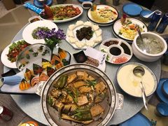 -三泉海中鲜海鲜加工零售广场(幸福时代店)