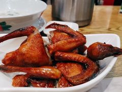 红烧乳鸽-赏点粤式点心(广州塔店)