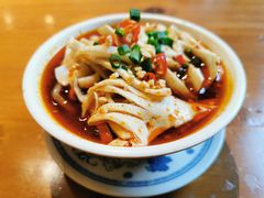 -炉小二铜锅牛蛙•川湘菜(三里屯店)