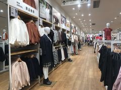 -优衣库(太原龙湖万达广场店)