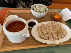 -上海浦东假日酒店逸庭咖啡厅