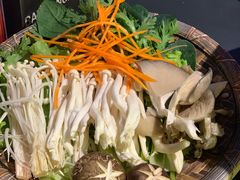 -红钳侠小龙虾·烧烤(中赢康康谷店)