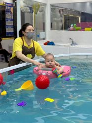 -熊小米专业儿童游泳馆