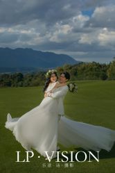 -乐派诗婚纱摄影
