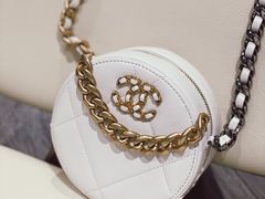 -CHANEL(恒隆广场店)