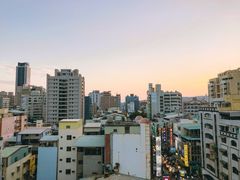 -六合夜市
