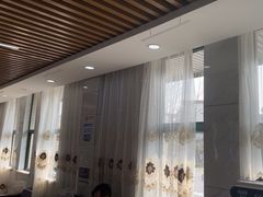 -茂菊口腔连锁(浦东南路店)