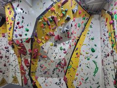 -问山MountQuest攀岩馆