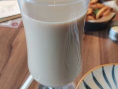 尊赏丝滑奶茶（热）-必胜客(堤口路店)