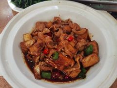臭干子肥肠-阿木怪味牛骨头