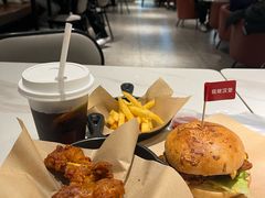 -必胜客(沈辽路万达店)