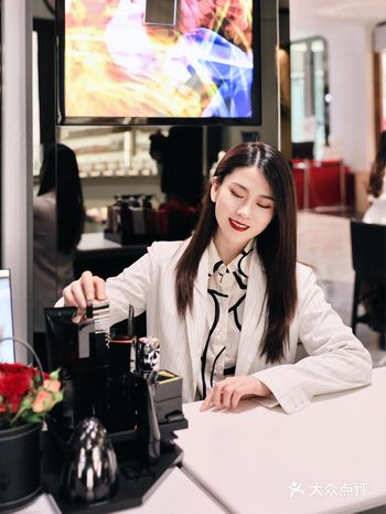 北京探店|POLA专柜升级 全新第六代黑B.A面世