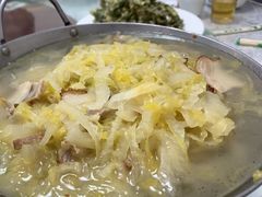 -明月食府(二区干二路店)