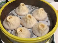 杭州蟹黄小笼包-老头儿油爆虾·知味杭州(爱琴海购物中心)