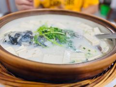 砂锅鱼头-天乐农家鱼头王(天目湖店)