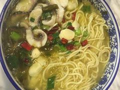 -轻捞慢起面馆(新世界百货店)