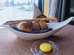 -Da Ivo哒伊沃意大利魔镜餐厅(外滩店)