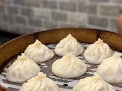 招牌鲜肉小笼汤包-玖鲜小笼(中山广场店)