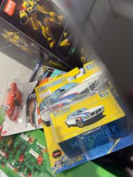 -逝水玩具折扣店