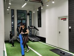 -汗水空间私教健身连锁(SM广场店)
