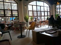 靠窗位-VESH COFFEE(定西路店)