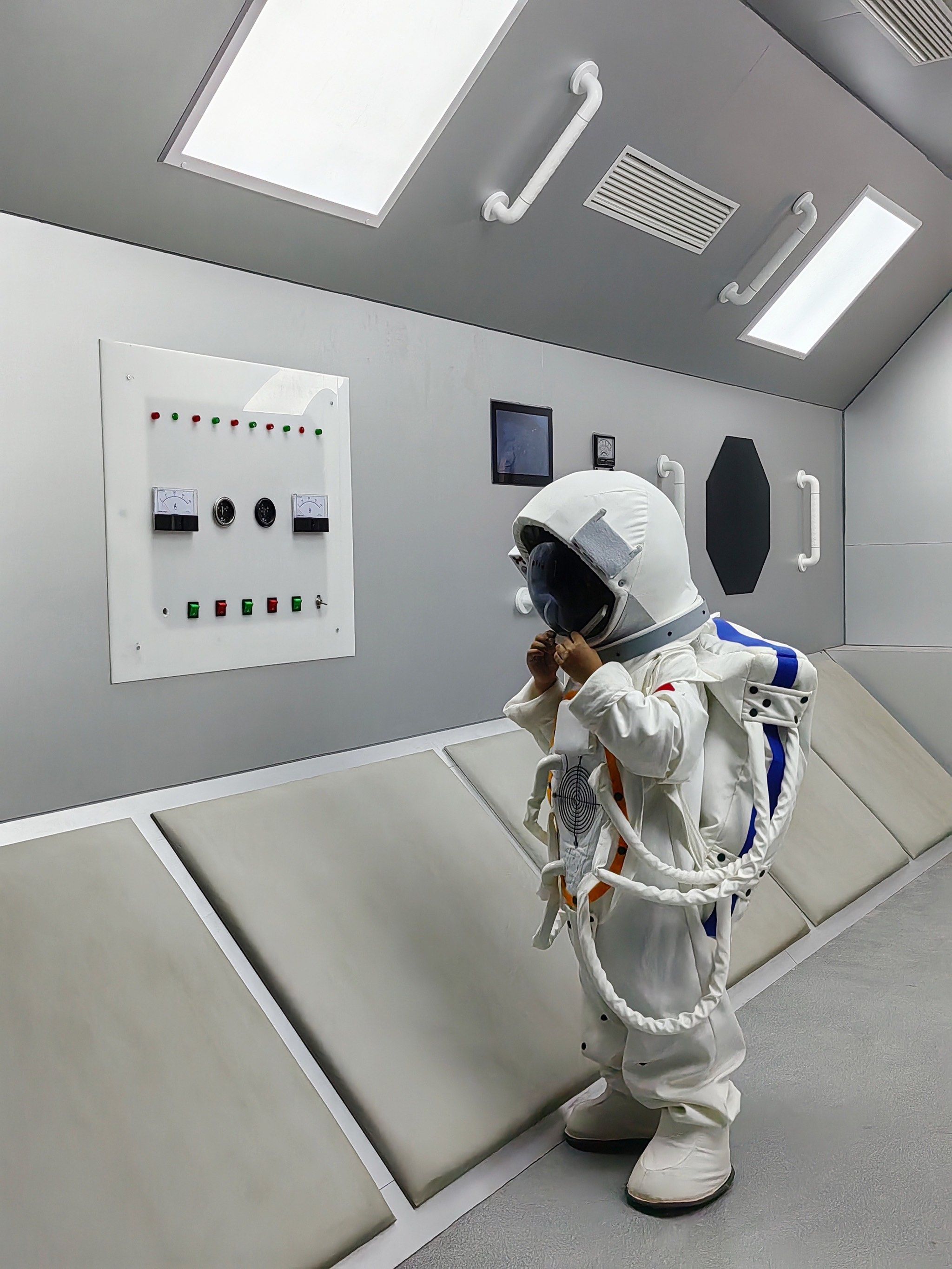 Kaiyun：从烧烤摊到太空旅行：黄景瑜的逆袭人生