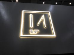 -I+造型烫发染发