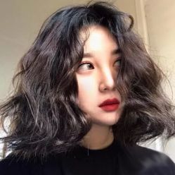 -时尚殿堂明星门店