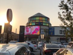 -斯普瑞斯奥特莱斯