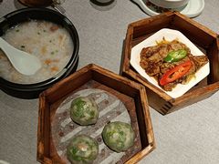 爽脆鲜虾香茜饺-晓粤·惹味粤菜(凯德乐峰广场店)