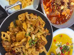 -川流不息·地道川菜·小龙虾(松东路店)