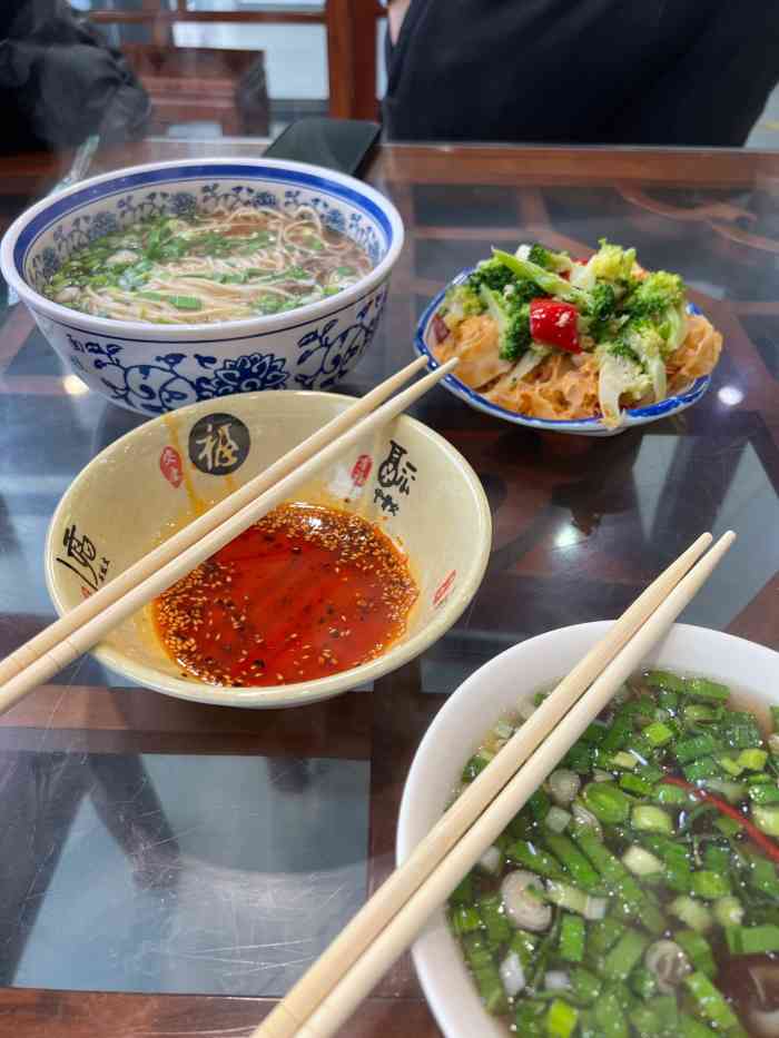 东方宫中国兰州牛肉拉面(顺义总店)-"经常来,很好吃,只是汤有点偏咸