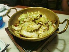 干锅手撕包菜-佬麻雀·新湘菜(东方宝泰店)