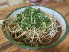 -拈签一笑黄牛肉辣卤串串