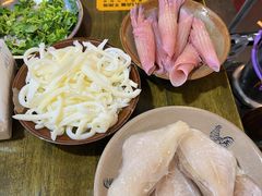 -黄潇洒老火锅(九眼桥宏济巷店)