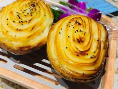 芝士焗土豆-小董哥烤串(金水花城店)
