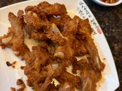-岛中岛·海鲜大排档·万宁老字号(东澳店)