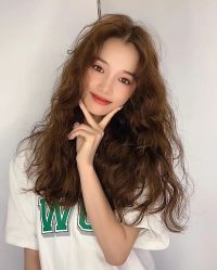 -SUNLON秀隆时尚烫染定制沙龙