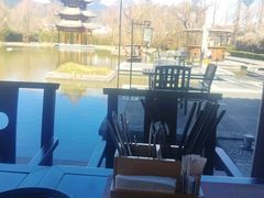-丽江悦榕庄酒店-明月·雪山庭院餐厅