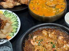 -红东阁东北菜烤肉酒馆(CROSS万象汇店)