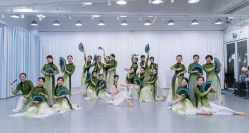 -深舞形体民族舞蹈工作室